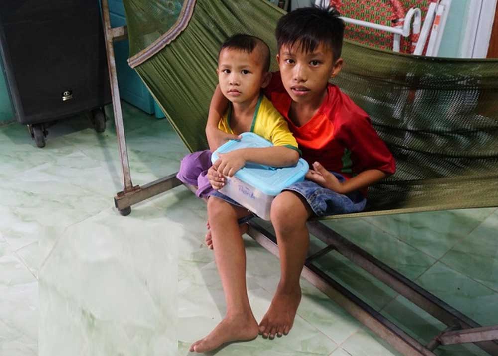 {keywords} {keywords}