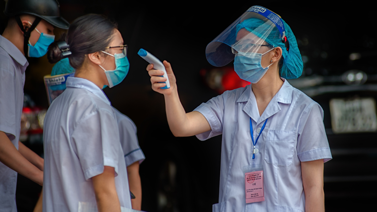 Nhóm ảnh dự thi: Phòng, chống dịch trong kỳ thi tốt nghiệp