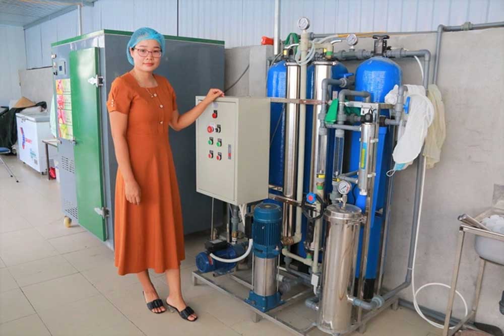 {keywords} {keywords}