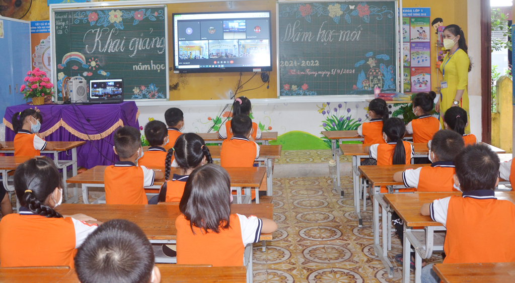 {keywords} {keywords}