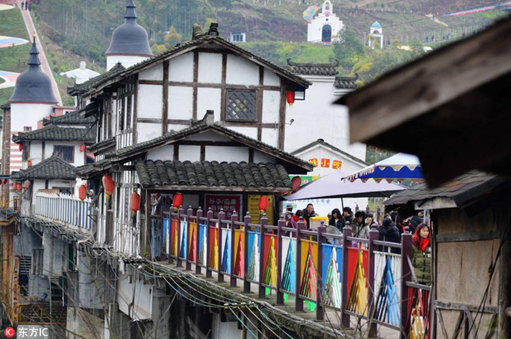 {keywords} {keywords}