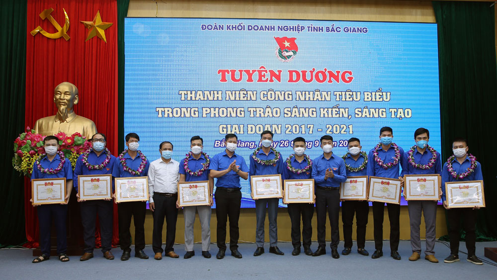 Đoàn Thanh niên Khối DN tỉnh Bắc Giang tuyên dương thanh niên tiêu biểu