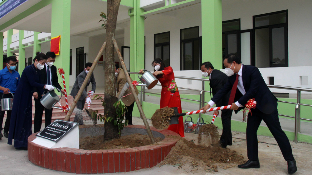 {keywords} {keywords}