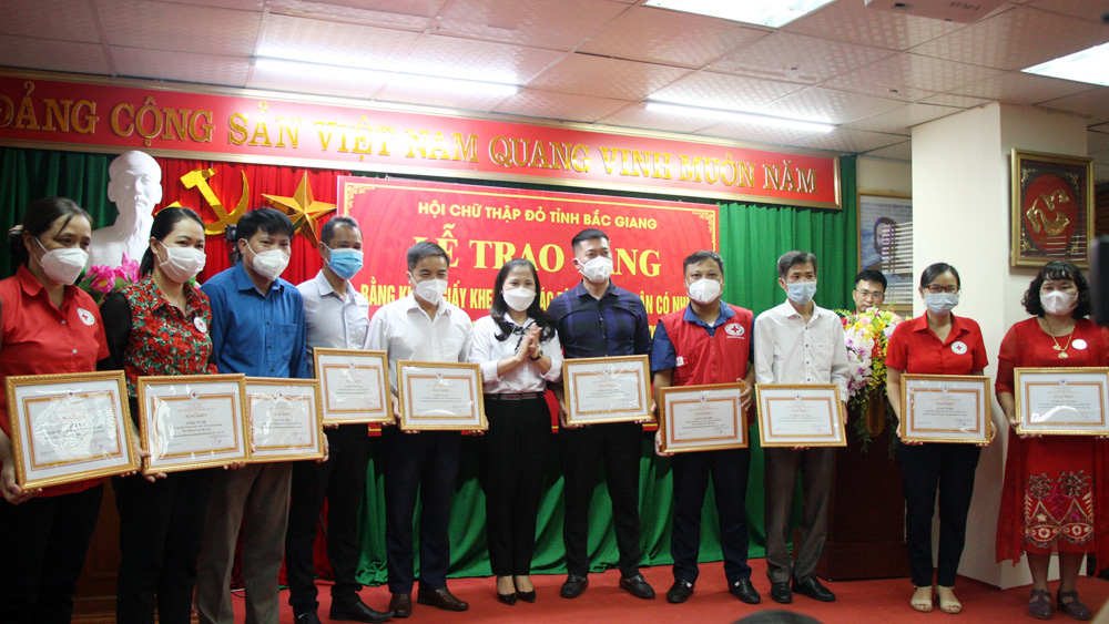 {keywords} {keywords}