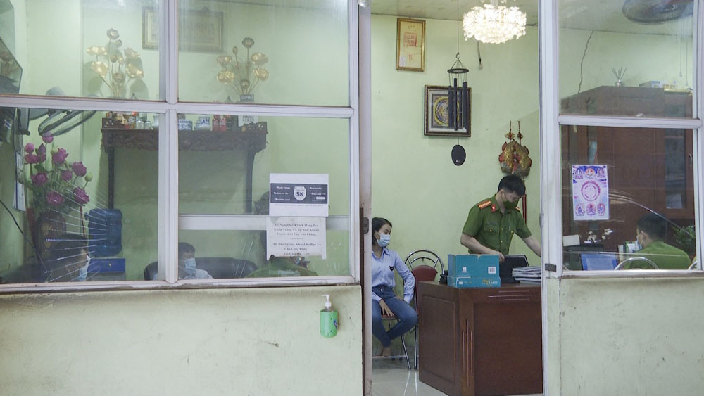 {keywords} {keywords}