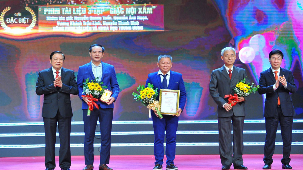 Báo Bắc Giang có tác phẩm đoạt giải C “Giải báo chí toàn quốc phòng, chống tham nhũng, tiêu cực” năm 2020-2021
