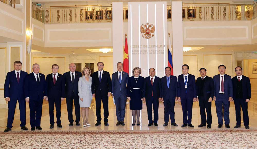 {keywords} {keywords}