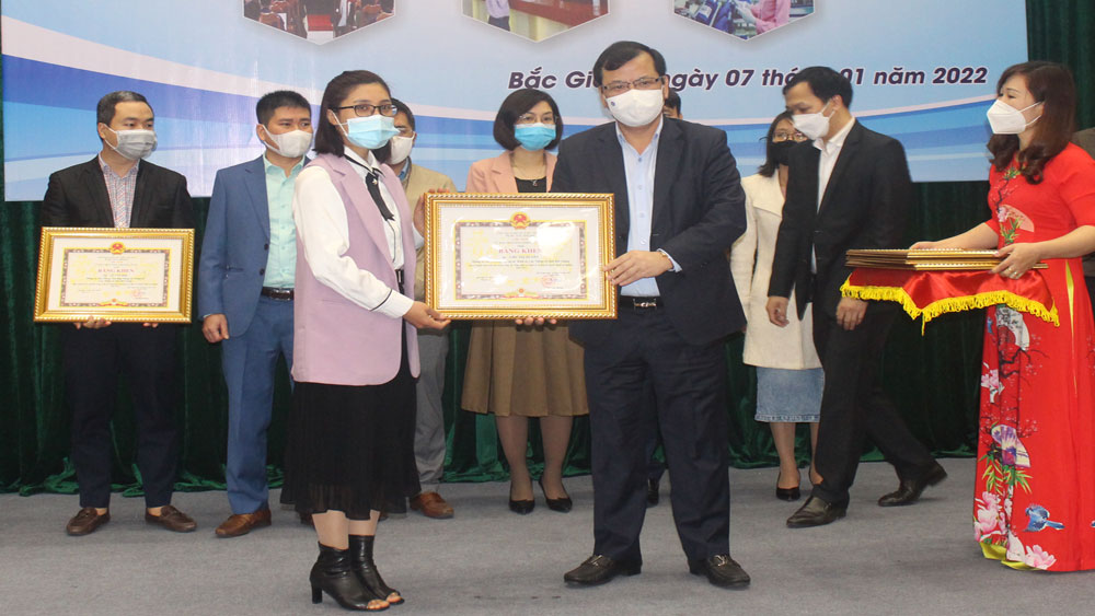 {keywords} {keywords}