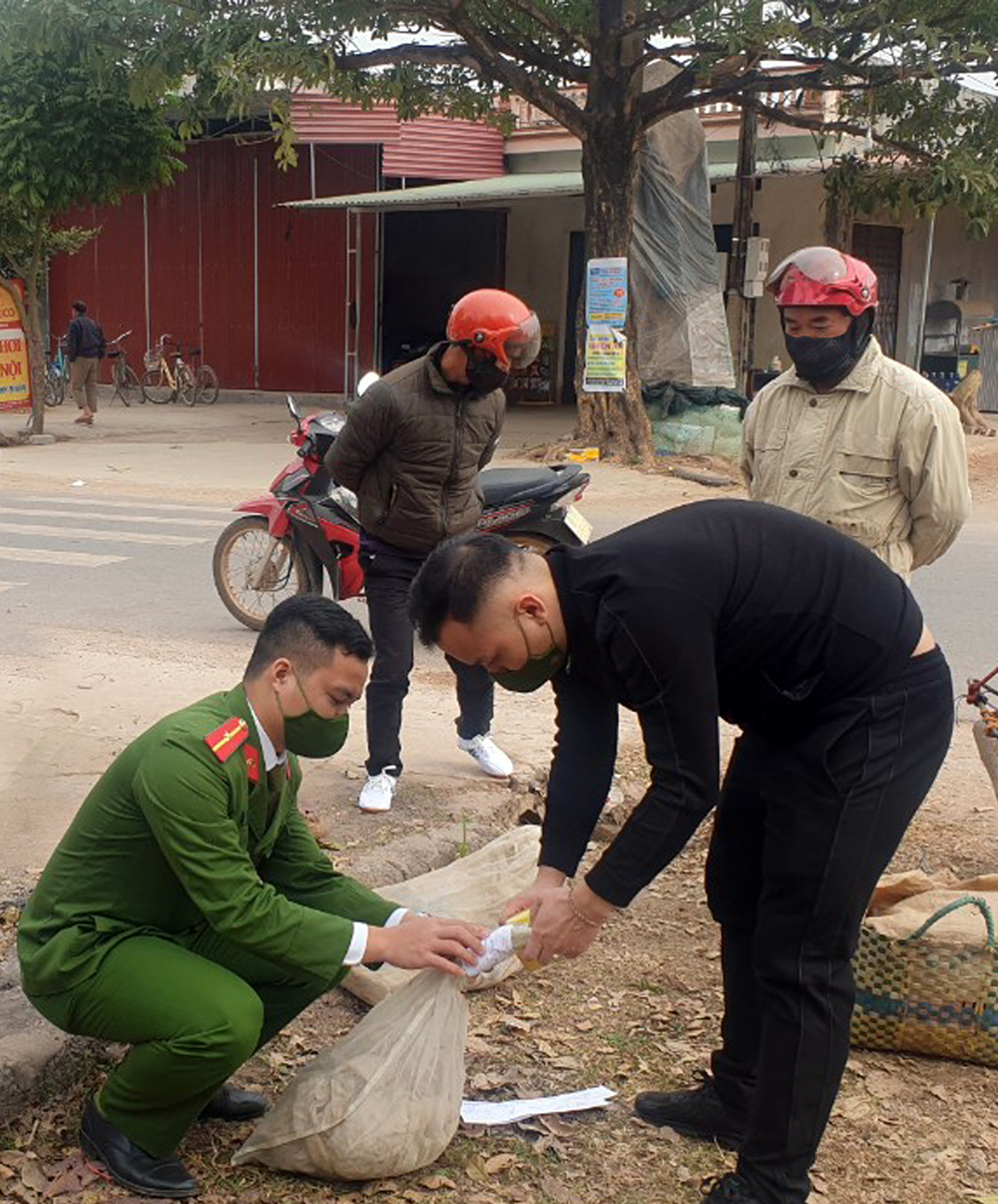 {keywords} {keywords}