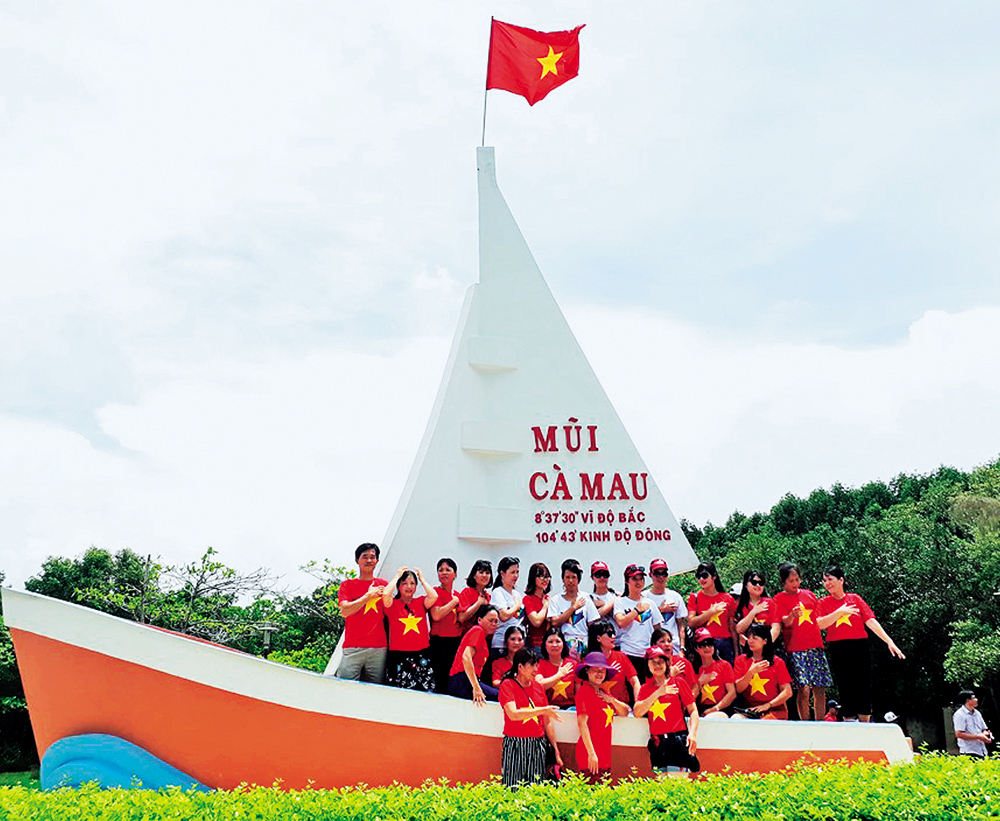 {keywords} {keywords}