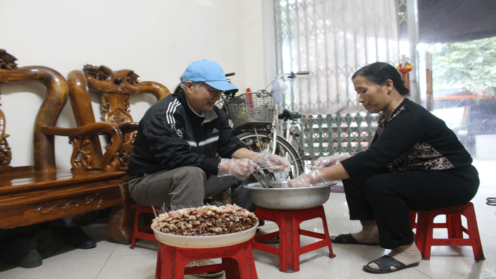 {keywords} {keywords}