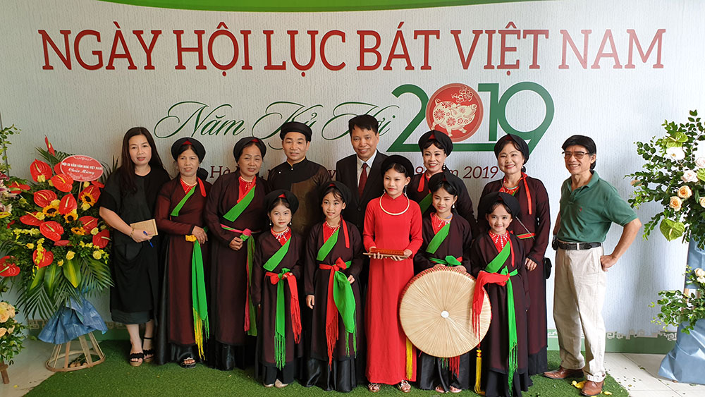 “Làng thơ Lục Bát” - sản phẩm độc đáo