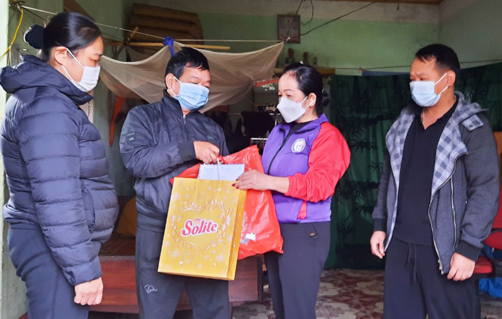 {keywords} {keywords}