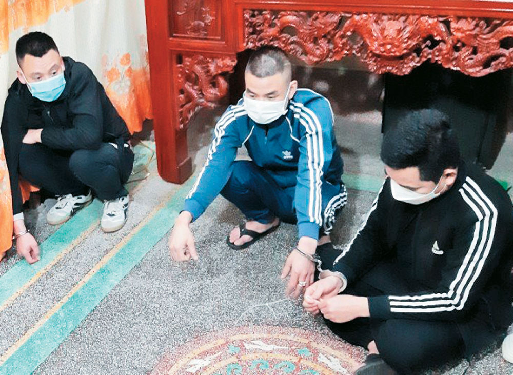 {keywords} {keywords}