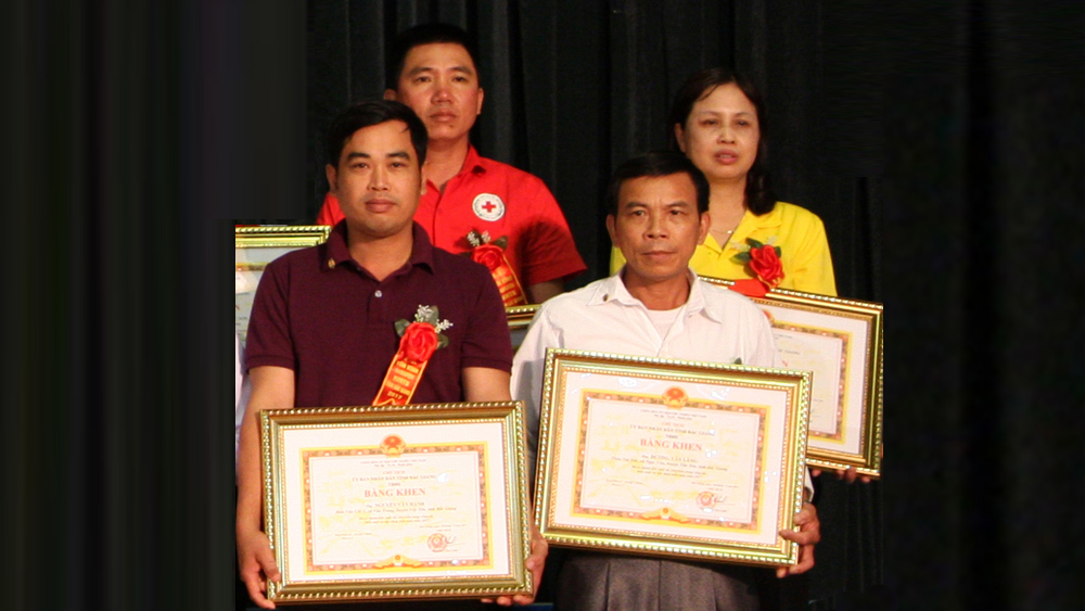 Trưởng thôn 30 lần hiến máu