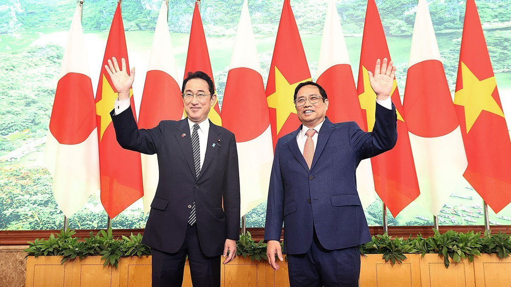 {keywords} {keywords}