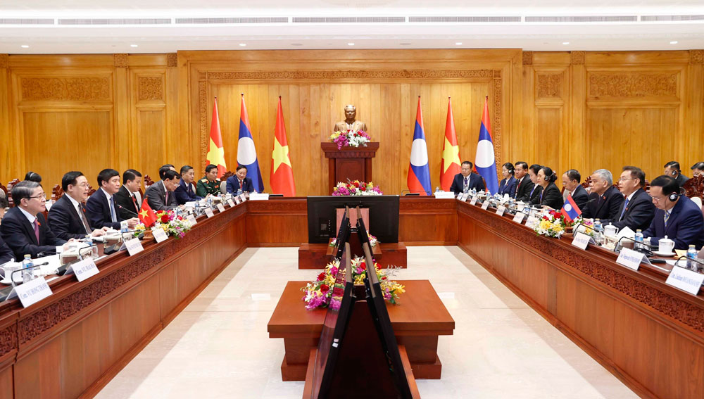 {keywords} {keywords}