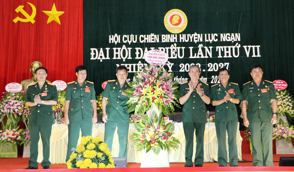 {keywords} {keywords}