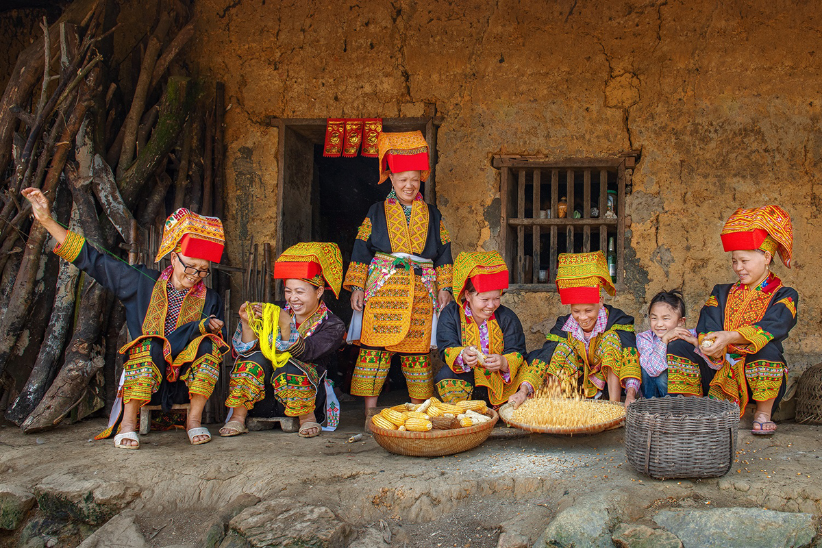 {keywords} {keywords}