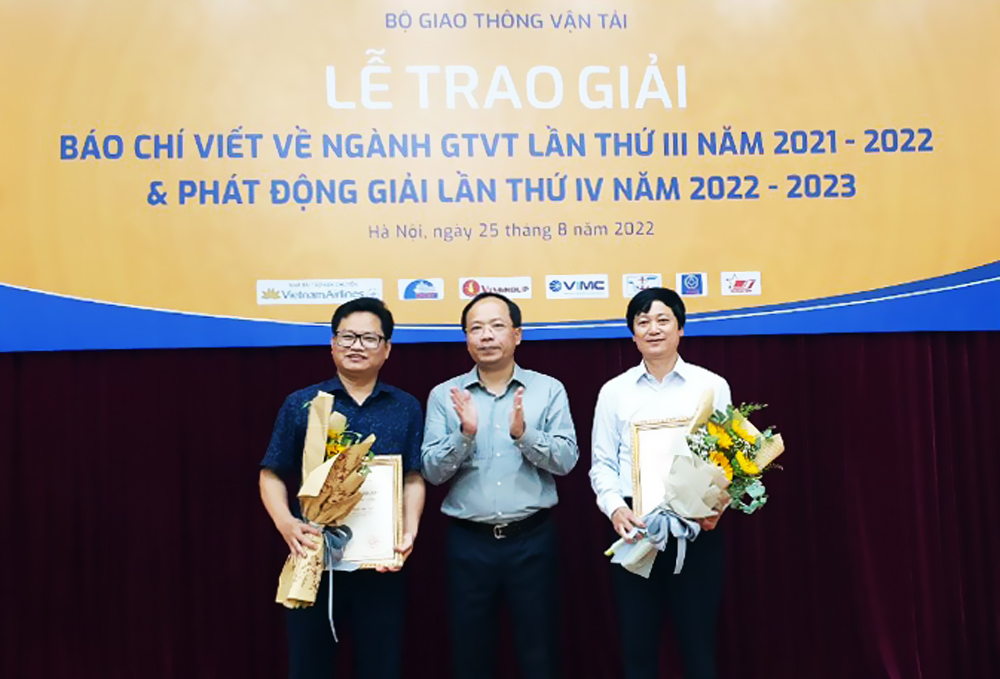 {keywords} {keywords}