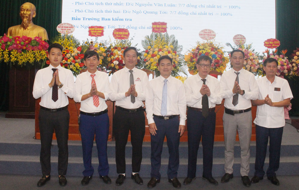 {keywords} {keywords}