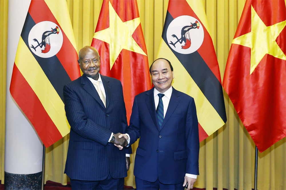 {keywords} {keywords}