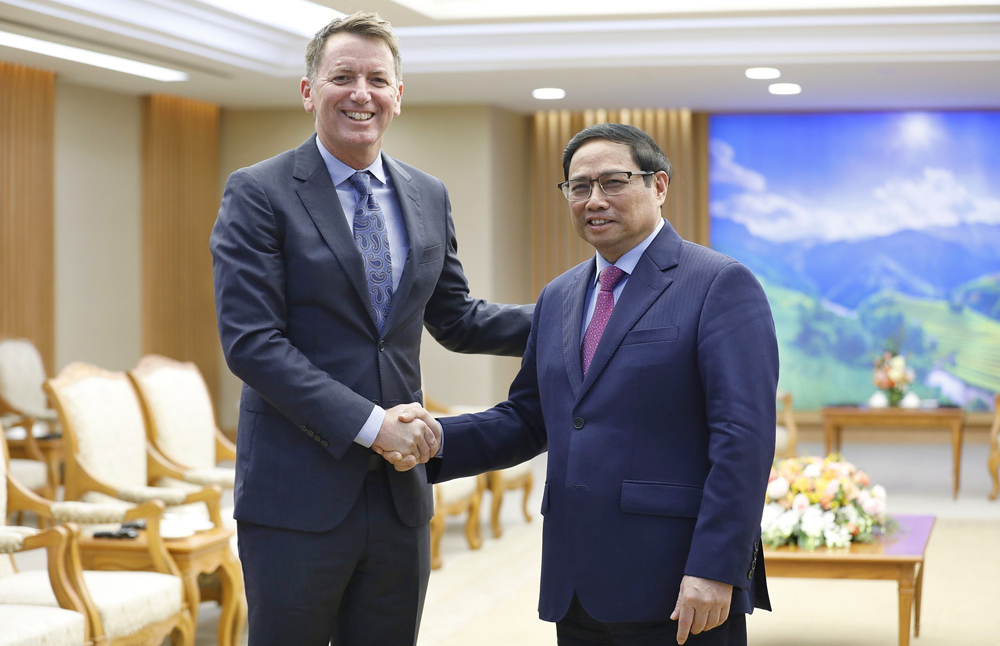 {keywords} {keywords}