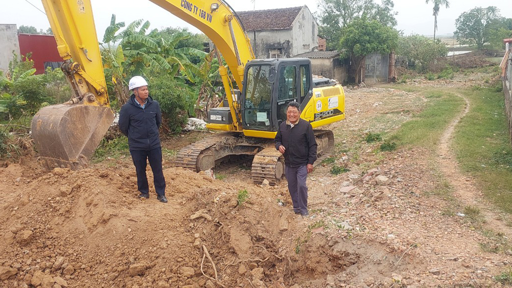 Cho mượn trang trại mở đường công vụ