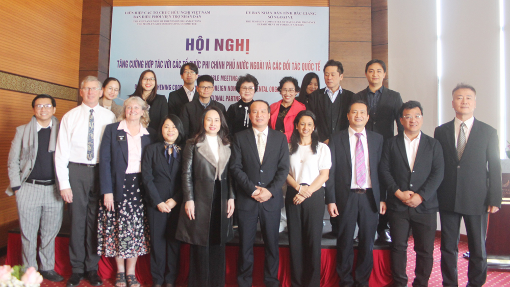 {keywords} {keywords}