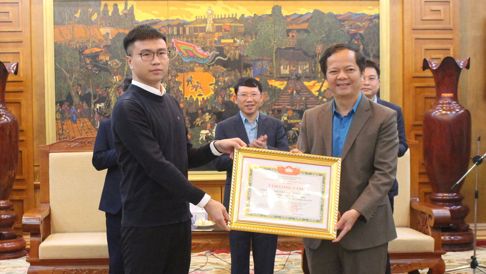 {keywords} {keywords}