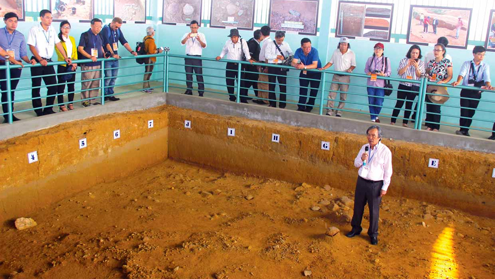 {keywords} {keywords}