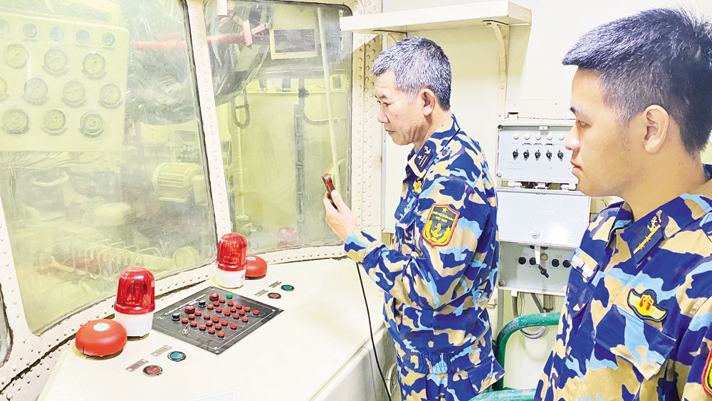 {keywords} {keywords}