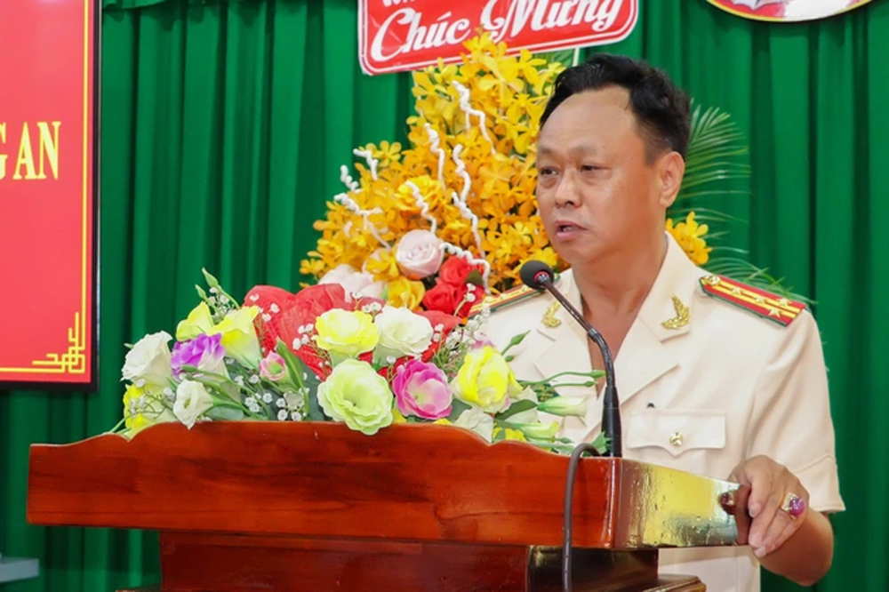 {keywords} {keywords}