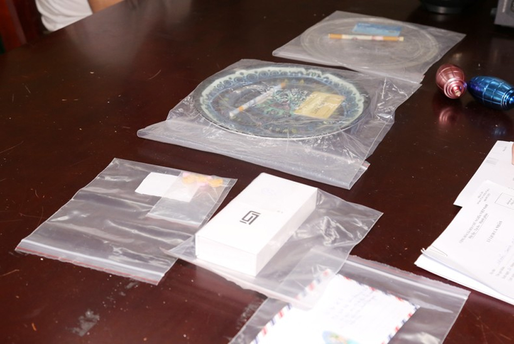 {keywords} {keywords}