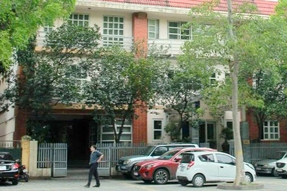 {keywords} {keywords}