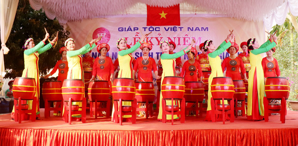 {keywords} {keywords}