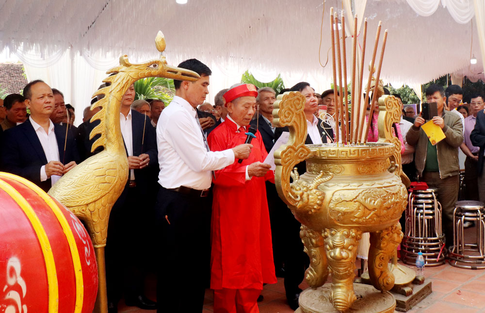 {keywords} {keywords}