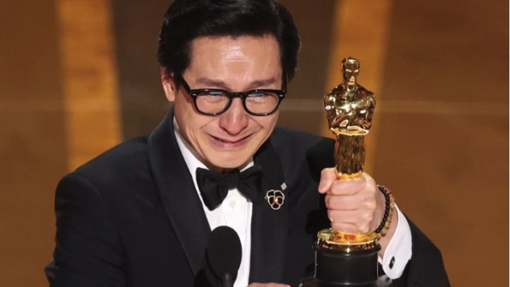 Vietnamese-born Ke Huy Quan wins supporting actor at Oscars for ...