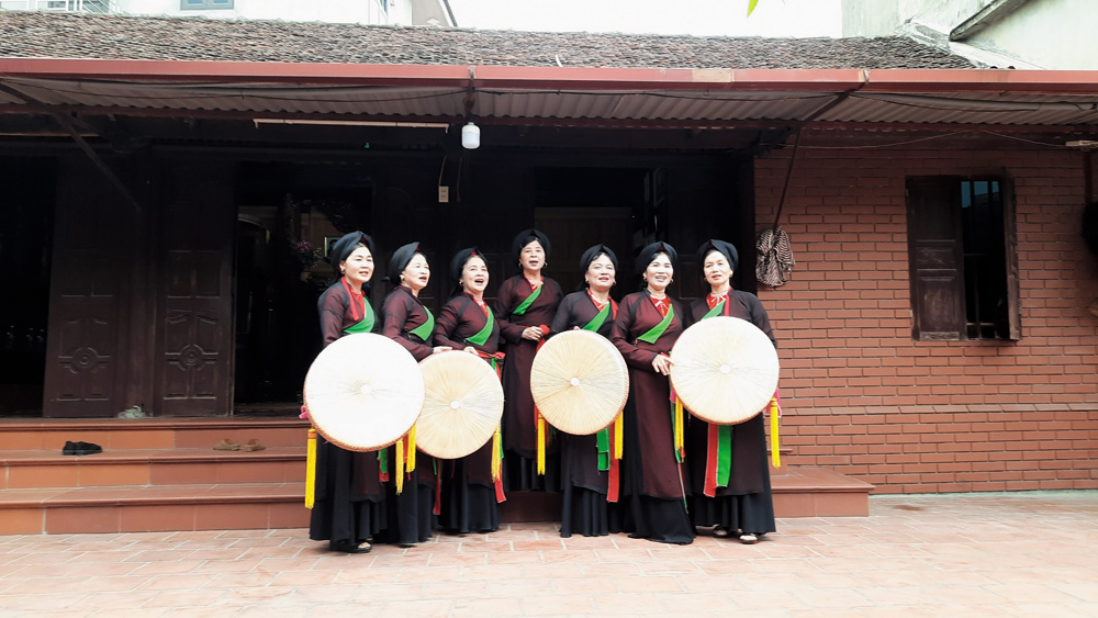 Chuyện về hai mẹ con nghệ nhân quan họ
