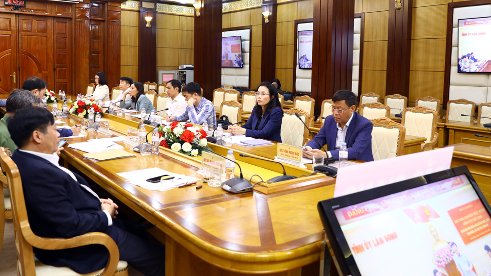 {keywords} {keywords}