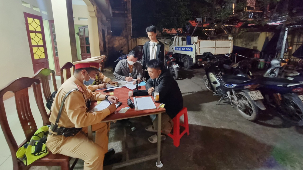 {keywords} {keywords}