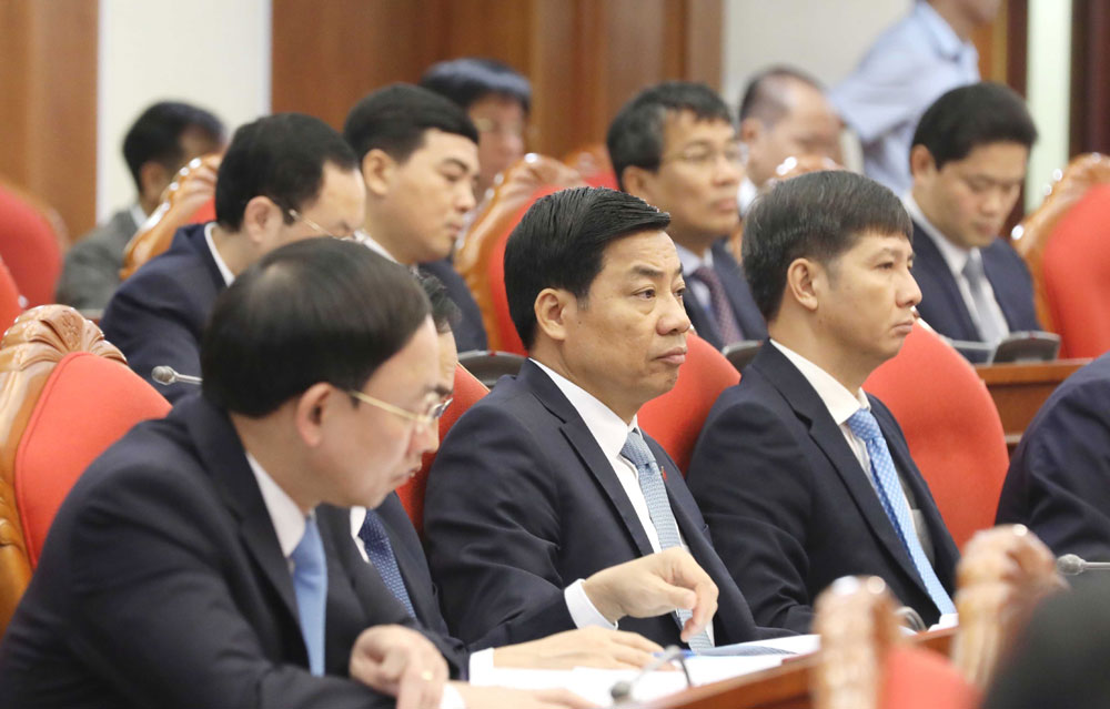 {keywords} {keywords}