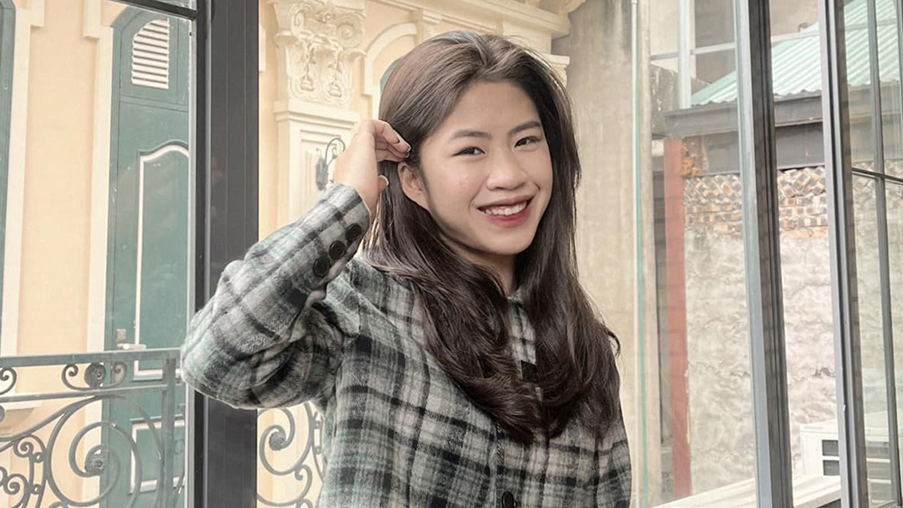 Trang phục tôn eo của "Cơn lốc đường biên" Thanh Nhã