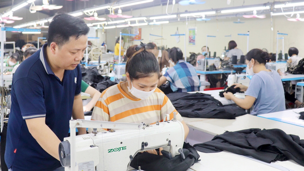Trưởng thành từ lao động sản xuất