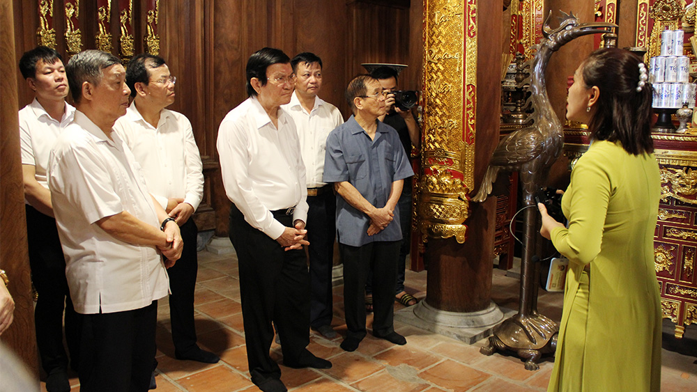 {keywords} {keywords}