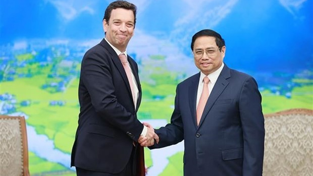 PM calls on Abbott to expand investment in Vietnam