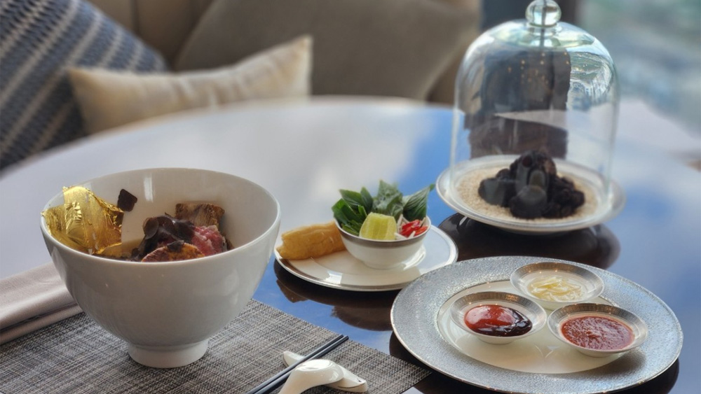 Tô phở 4 triệu đồng trong tòa nhà cao nhất TP Hồ Chí Minh