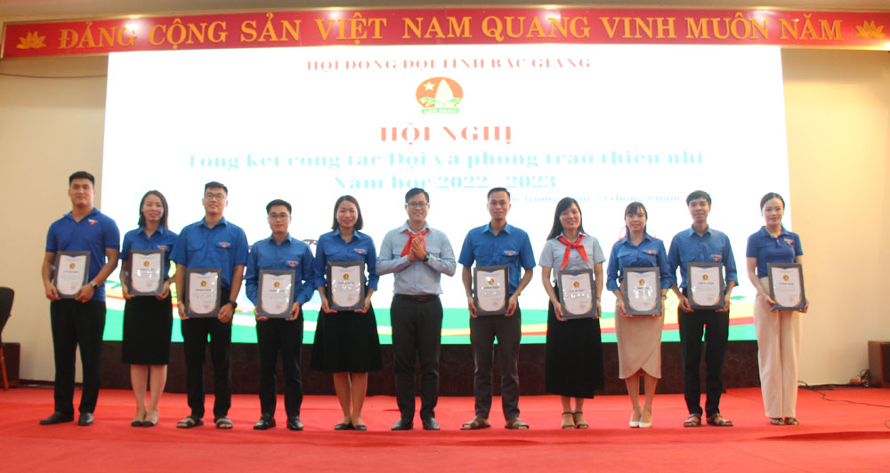 {keywords} {keywords}