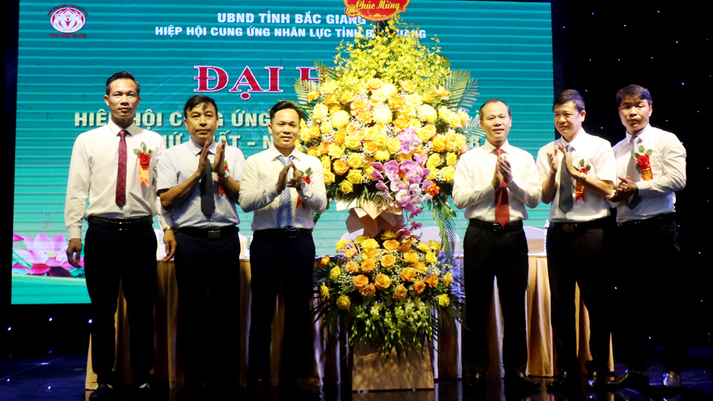 Ông Nguyễn Văn Hưng làm Chủ tịch Hiệp hội Cung ứng nhân lực và việc làm tỉnh Bắc Giang