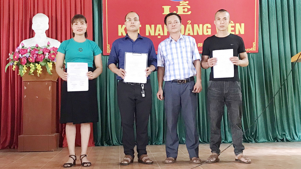 Chuyển biến mới trong công tác phát triển đảng viên